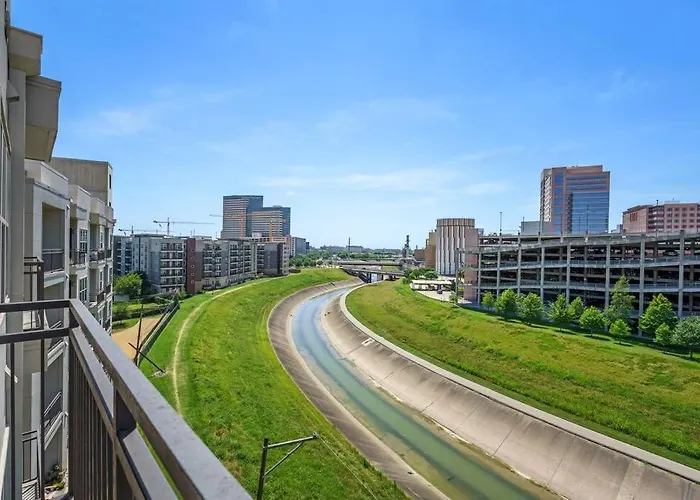 1 Bedroom Modern Escape Mins Fromtx Med Center Free Parking Houston