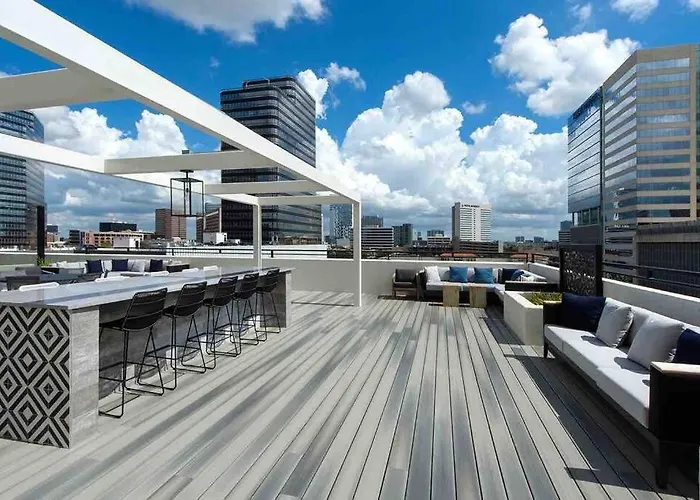 Lux 1Bd Hi-Rise Unit In Galleria. Relax, Wfh, Pool