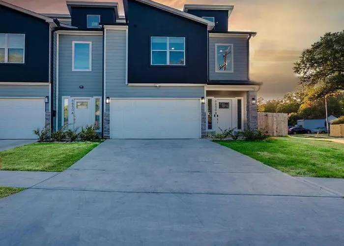 Villa New Classic Cozy Gem *Med/Nrg* Houston
