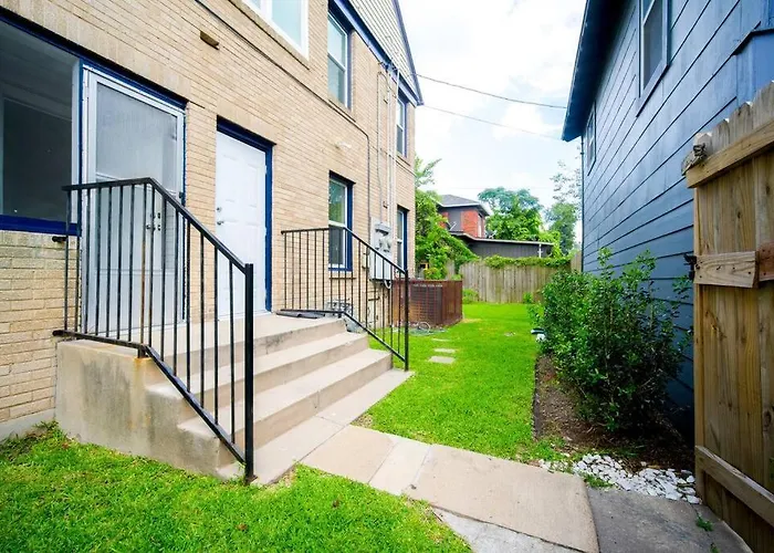 Trendy Apt In Downtown-Montrose - Walk To Tsu Or Uh Houston admite animales