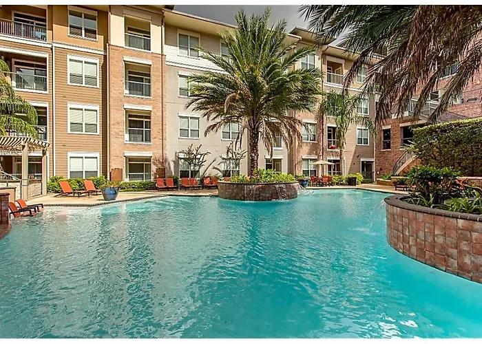 Nrg Stadium-Poolside