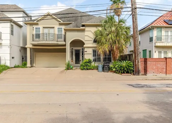 Wanderlust Villa Near Galleria Mall Houston