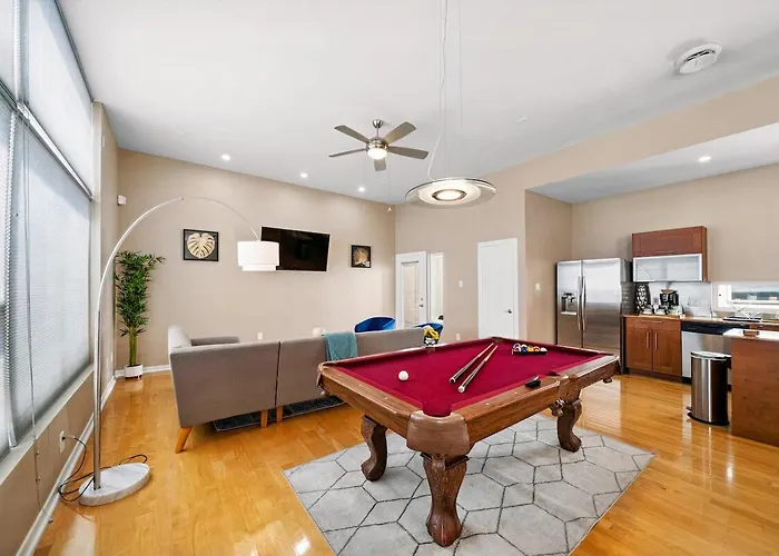 Modern Home Near Heights, Dt Washington Games Houston