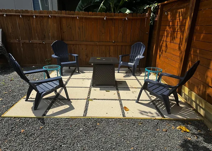 Privates Villa Winter Retreat 3B 3Ba Huge Backyard Mins From Downtown Houston