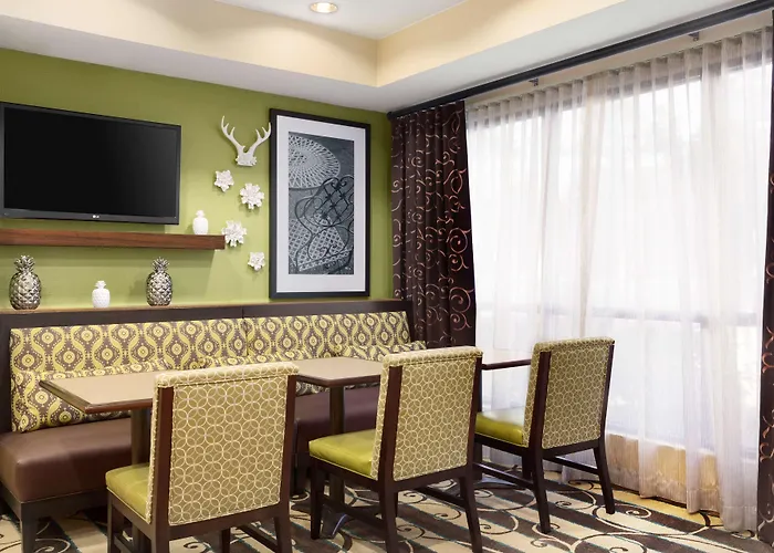Hampton Inn Houston Willowbrook Mall With Golf Course