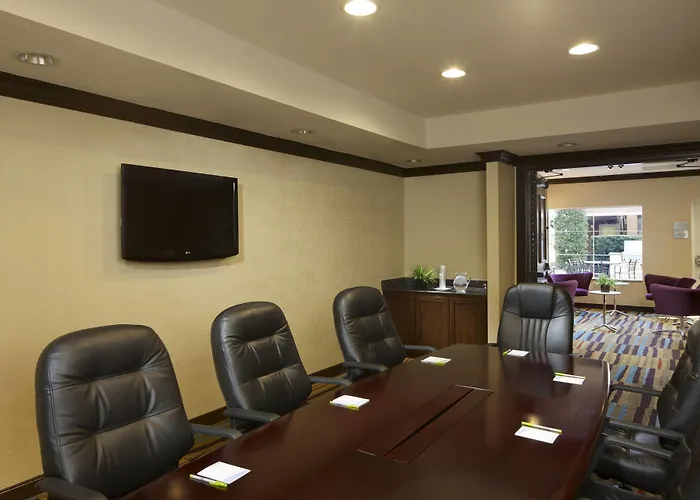Fairfield Inn & Suites Houston Intercontinental Airport