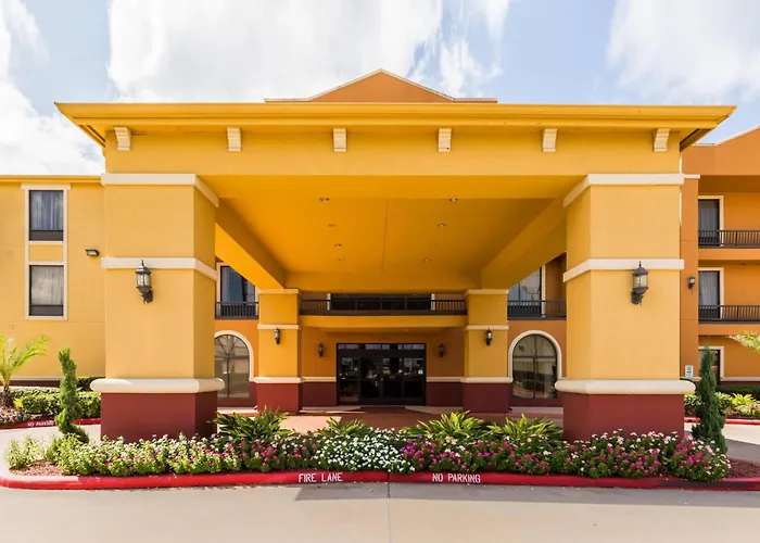 Comfort Suites Westchase Houston Energy Corridor