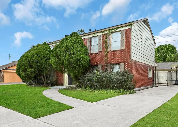 6 Bedroom House 15 Minutes From Iah Airport.