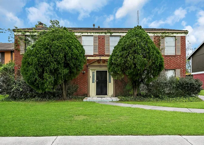 6 Bedroom House 15 Minutes From Iah Airport.