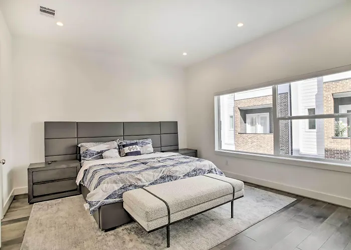 Newly-Built Luxury Galleria Area Townhome!