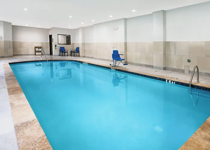 Holiday Inn Express And Suites Houston North - Iah Area By Ihg