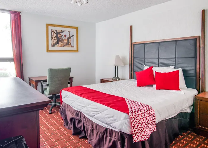 Oyo Townhouse Houston George Bush Intercontinental